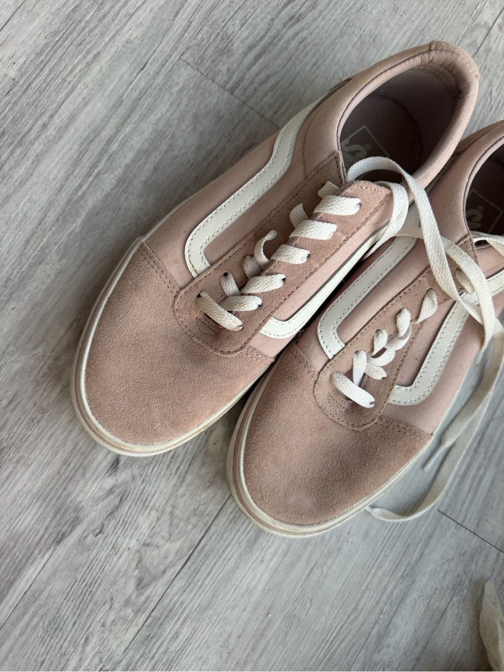 Vans Women's Suede Low-Top Sneakers in Dusty Pink and White